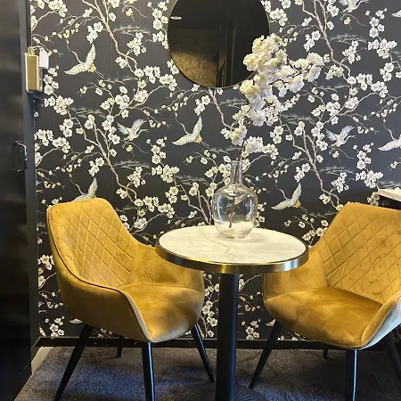 Hotel Privespa Little Escape